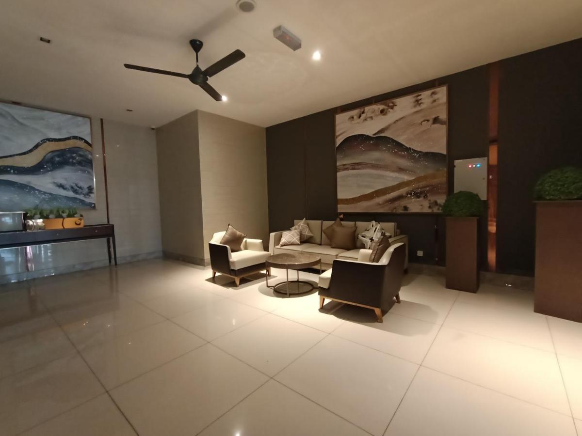R&F Princess Cove Premium Homestay Famaily Johor Bahru Exteriör bild