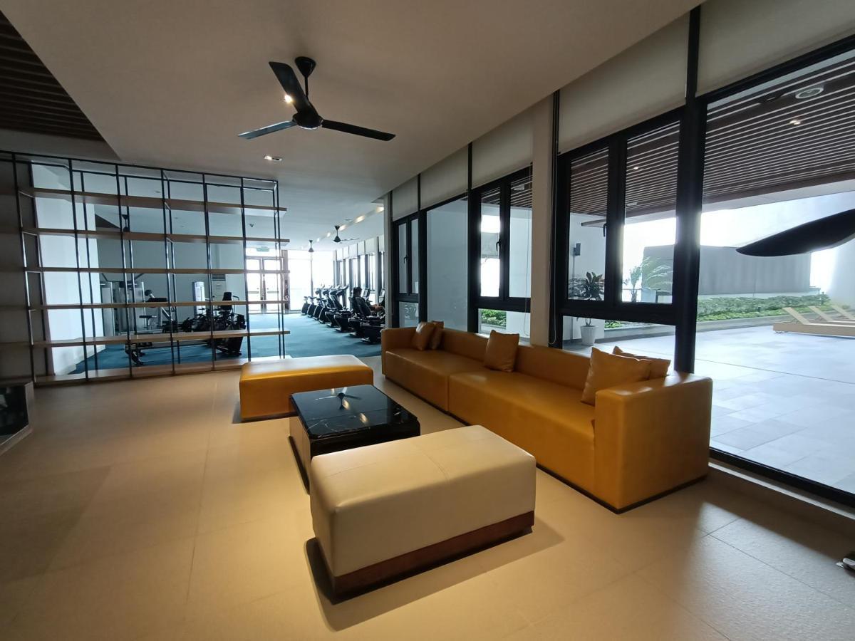 R&F Princess Cove Premium Homestay Famaily Johor Bahru Exteriör bild